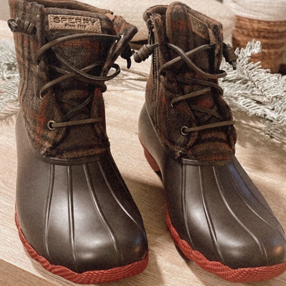 Sperry Saltwater Waterproof Plaid Duck 